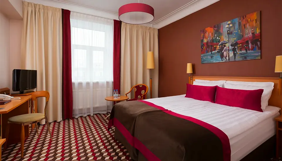 هتل سیتی تل اوکتیابرسکایا سن پترزبورگ